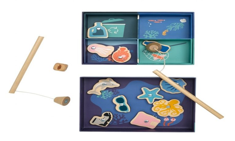 ايكيا تسحب لعبة صيد السمك "BLAVINGAD" متعددة الألوان