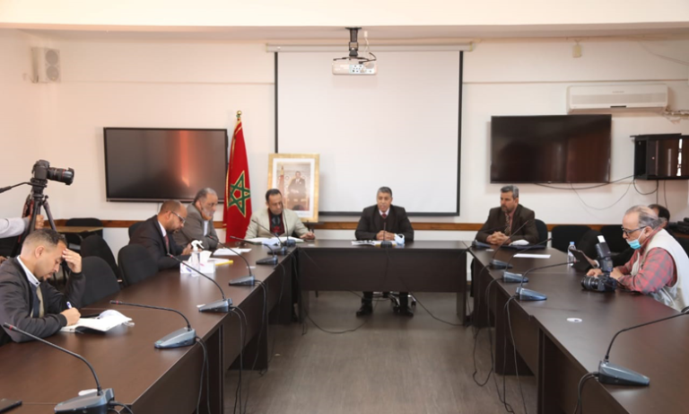 باحثون أكاديميون يقاربون بمراكش الإرهاصات الأولية لقيام الدولة العلوية وامتداداتها الحضارية ومساهمة سلاطينها في تشكيل معالم الهوية المغربية