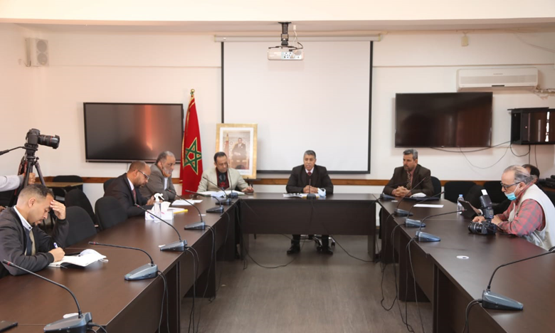 باحثون أكاديميون يقاربون بمراكش الإرهاصات الأولية لقيام الدولة العلوية وامتداداتها الحضارية ومساهمة سلاطينها في تشكيل معالم الهوية المغربية