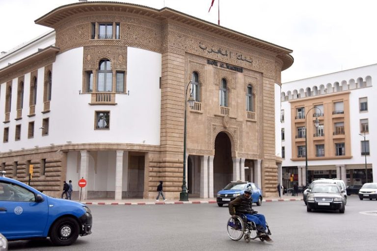 بيانات رسمية ترصد تباطؤ قروض السكن والاستهلاك وزيادة الديون متعثرة الأداء