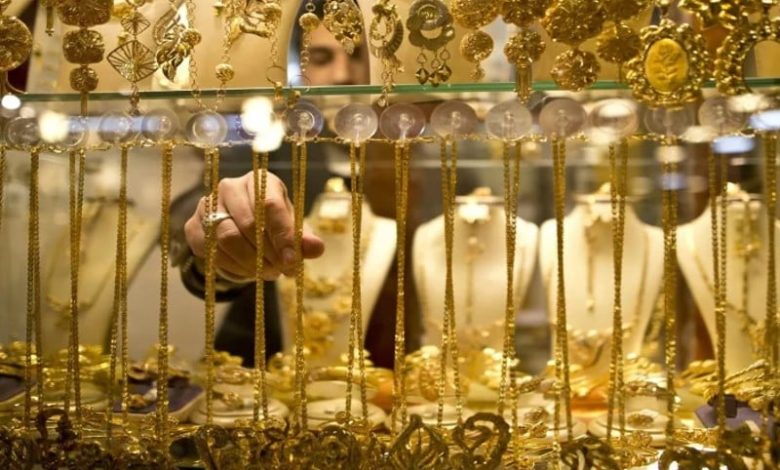 تجارة الذهب بالمغرب تعيش "أزمة" وسط مخاوف من انهيار قيمة "المعدن الأصفر" تجارة الذهب بالمغرب تعيش