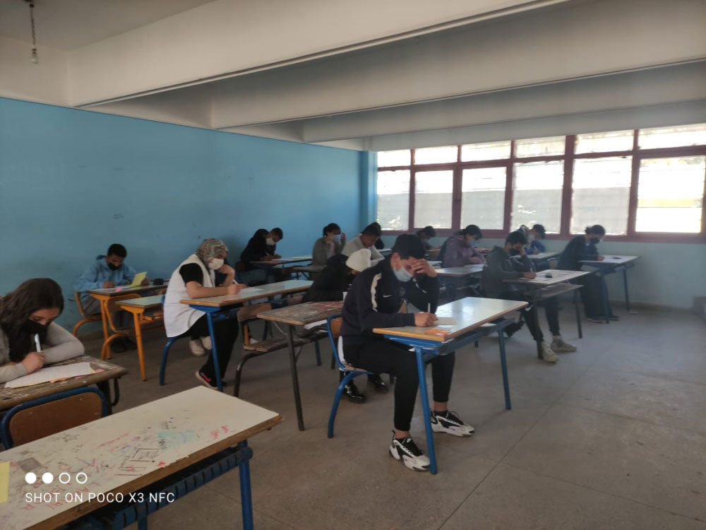 تحت التدابير الاحترازية.. المترشحات والمترشحون لنيل شهادة السلك الإعدادي يجتازون الاختبارات