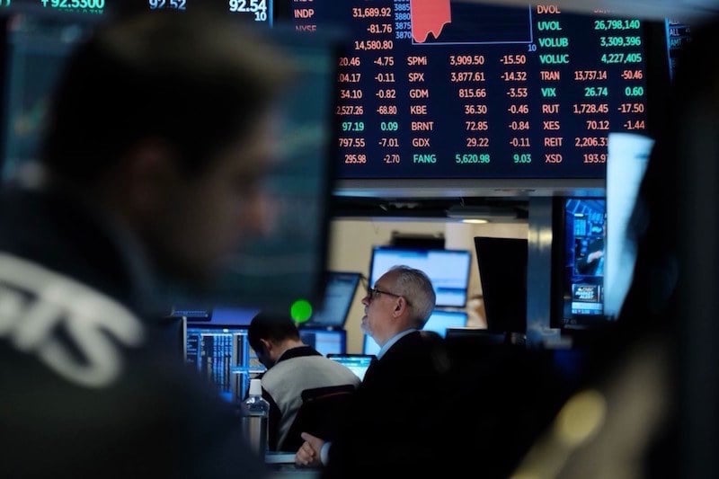 تداولات الأسبوع تنخفض ببورصة البيضاء تداولات الأسبوع تنخفض ببورصة البيضاء