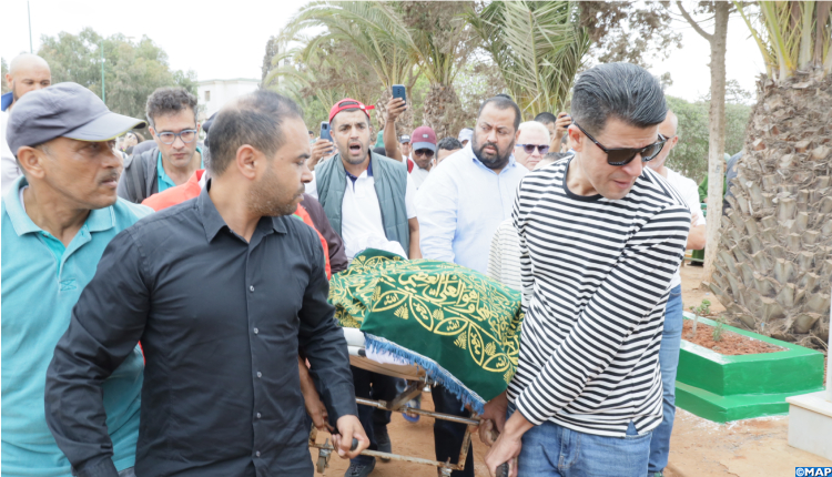 تشييع جنازة الناشطة الحقوقية عائشة الشنا بمقبرة الرحمة بالدار البيضاء