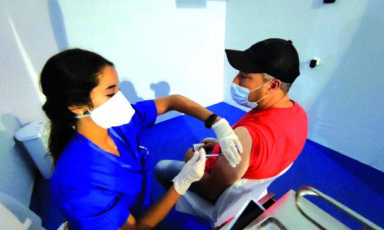 تـراجع أرقام سـير عـملية التلقـيح.. الأسبـاب حسب المـختصـين