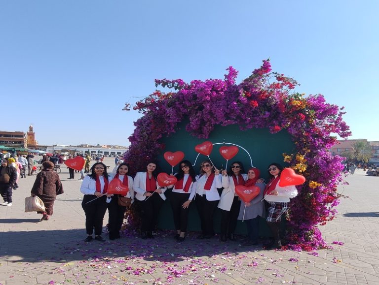 تكريم مرشدات في المجال السياحي احتفالا باليوم العالمي للمرأة بساحة جامع الفنا