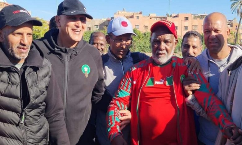 تكريم "مصران" صانع الأقدام الذهبية بمراكش تكريم "مصران" صانع الأقدام الذهبية بمراكش
