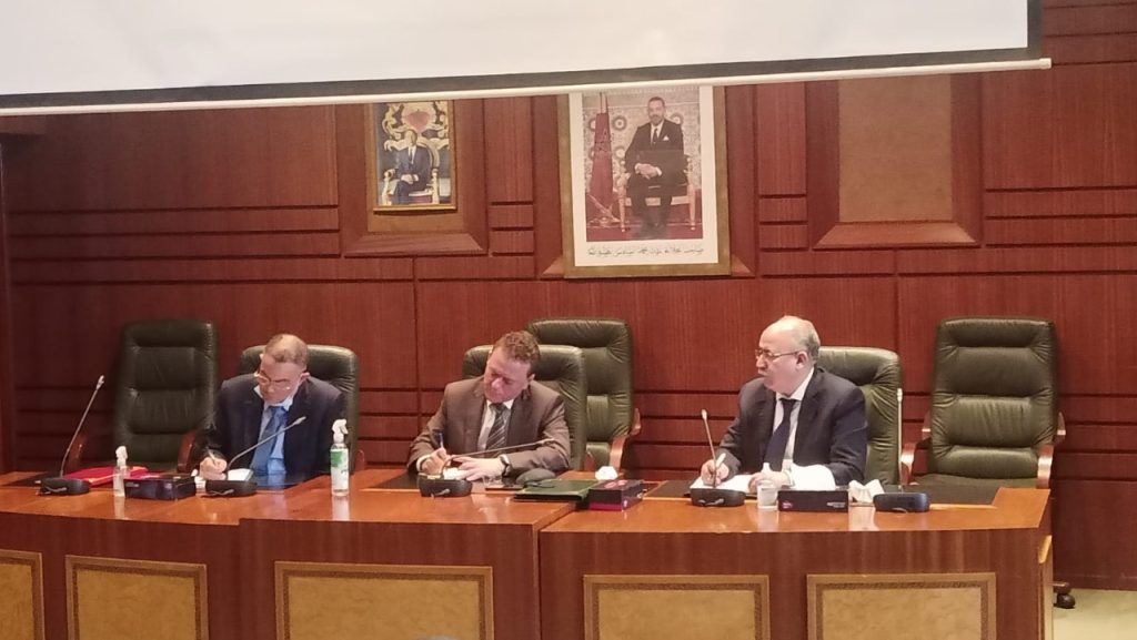 تنسيق نقابي يطالب الحكومة ببرمجة اجتماع مع موزعي المحروقات للاستفادة من السعر التفضيلي للغازوال