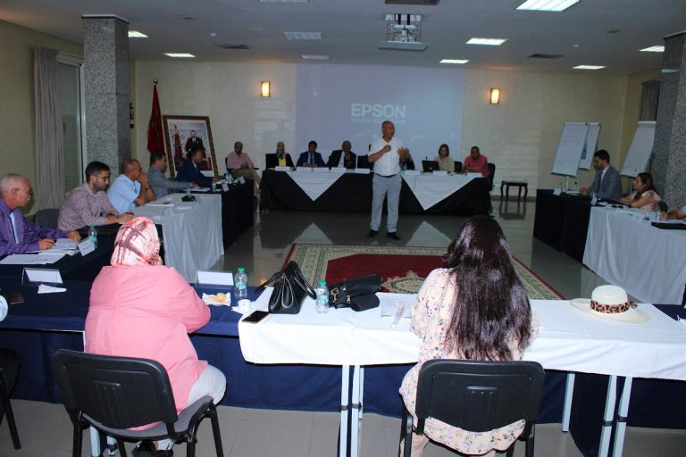 تيفلت: حقوقيون يشرفون على تكوين أطر مندوبية السجون حول آلية الوقاية من التعذيب