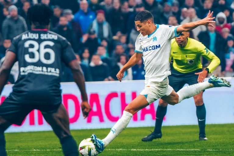 حارث بين أفضل ممرري الدوري الأوروبي