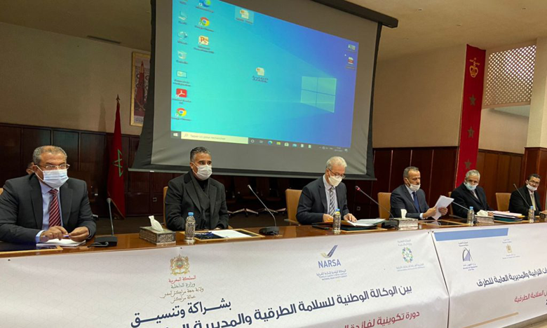 دورات تكوينية لتطوير كفاءات الفاعلين المحليين في مجالات التشوير الطرقي بجهة مراكش آسفي