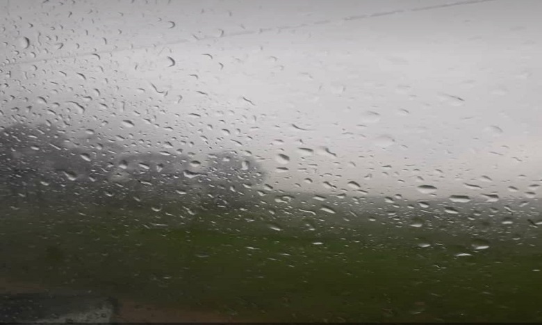 زخات رعدية قوية اليوم الجمعة وغدا السبت بعدد من الأقاليم