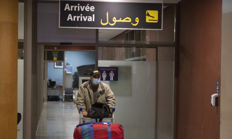 فتح المجال الجوي.. الصحافة الإسبانية تتساءل عن موعد استئناف الرحلات البرية والبحرية