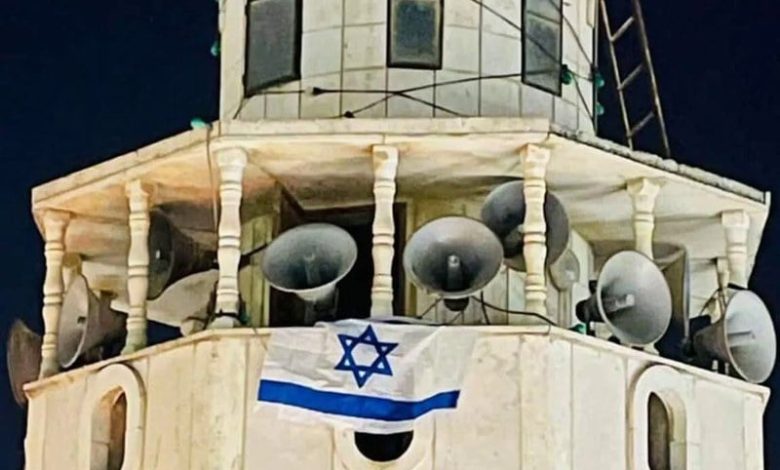 فلسطين تندد بتدنيس جيش إسرائيل لمسجد فلسطين تندد بتدنيس جيش إسرائيل لمسجد
