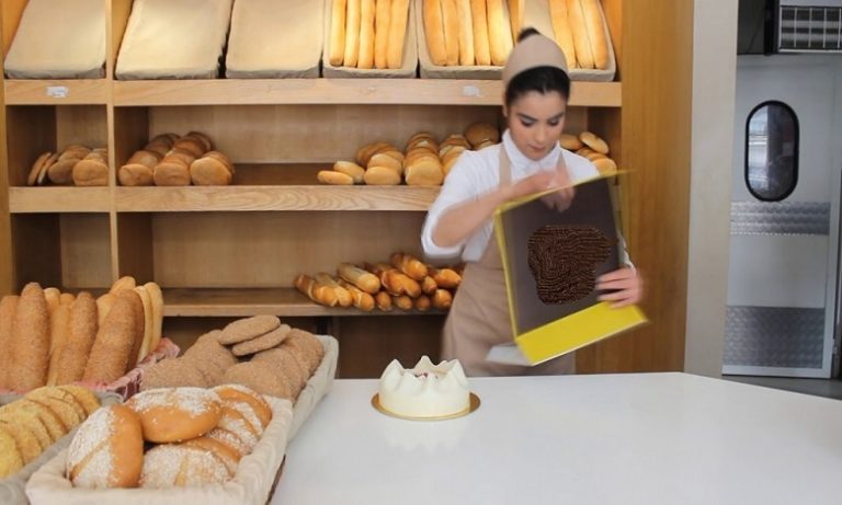 فيدرالية المخابز والحلويات تنفي تلقيها لأي دعم حكومي للحفاظ على الثمن المرجعي للخبز