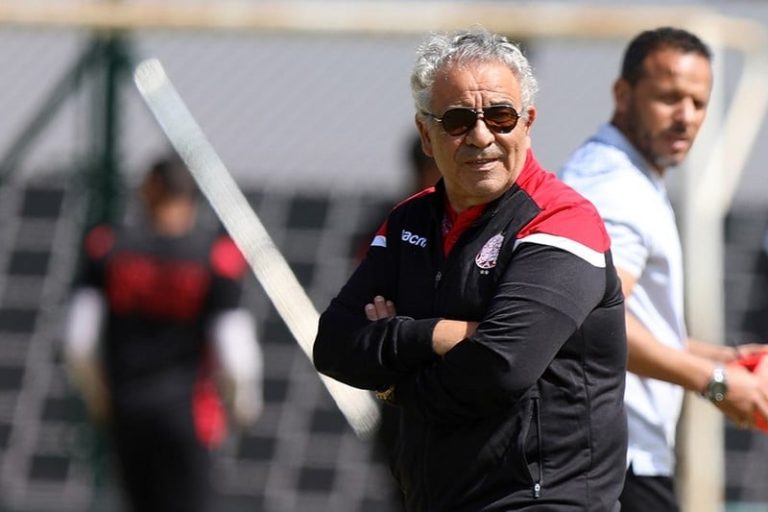 "كاف" تتفاعل مع تغيير المدرب في الوداد