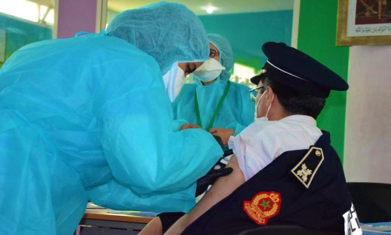 لعدم استيفائه لشرط السن..حموشي يوقف "مؤقتا" مسؤولا أمنيا ببرشيد بسبب التلقيح ضد كورونا