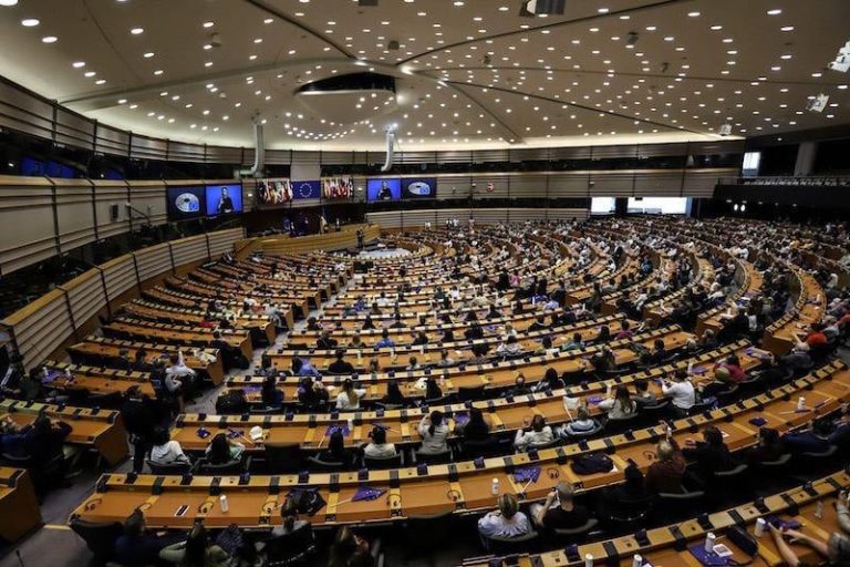 لعروسي يرصد "تراجع الاتحاد الأوروبي"