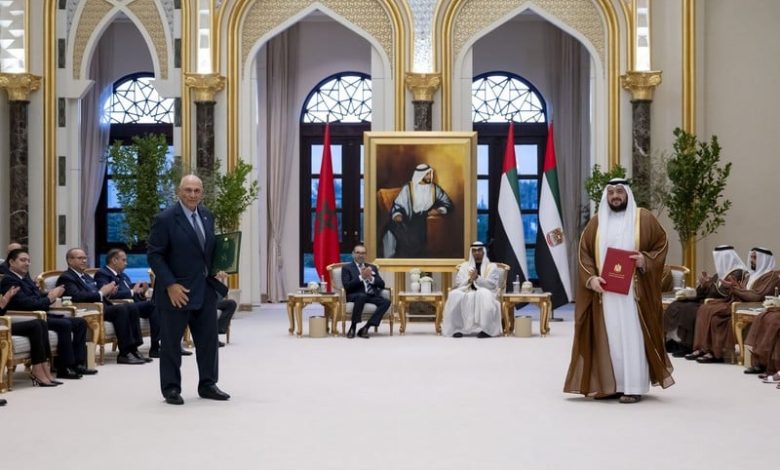 لقجع: التجربة التكاملية بين المغرب والإمارات تفيد إفريقيا وأوروبا والعالم لقجع: التجربة التكاملية بين المغرب والإمارات تفيد إفريقيا وأوروبا والعالم