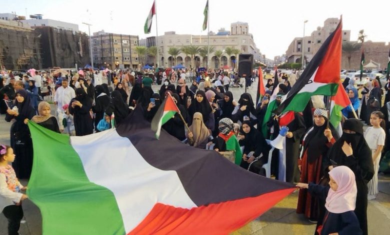 ليبيا تطلق سراح أربعة عناصر في "حماس" ليبيا تطلق سراح أربعة عناصر في "حماس"