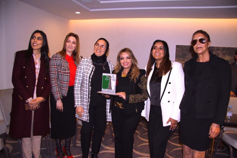 محاميات وقاضيات بالمغرب والكويت يستعرضن التحديات المهنية لنساء القانون