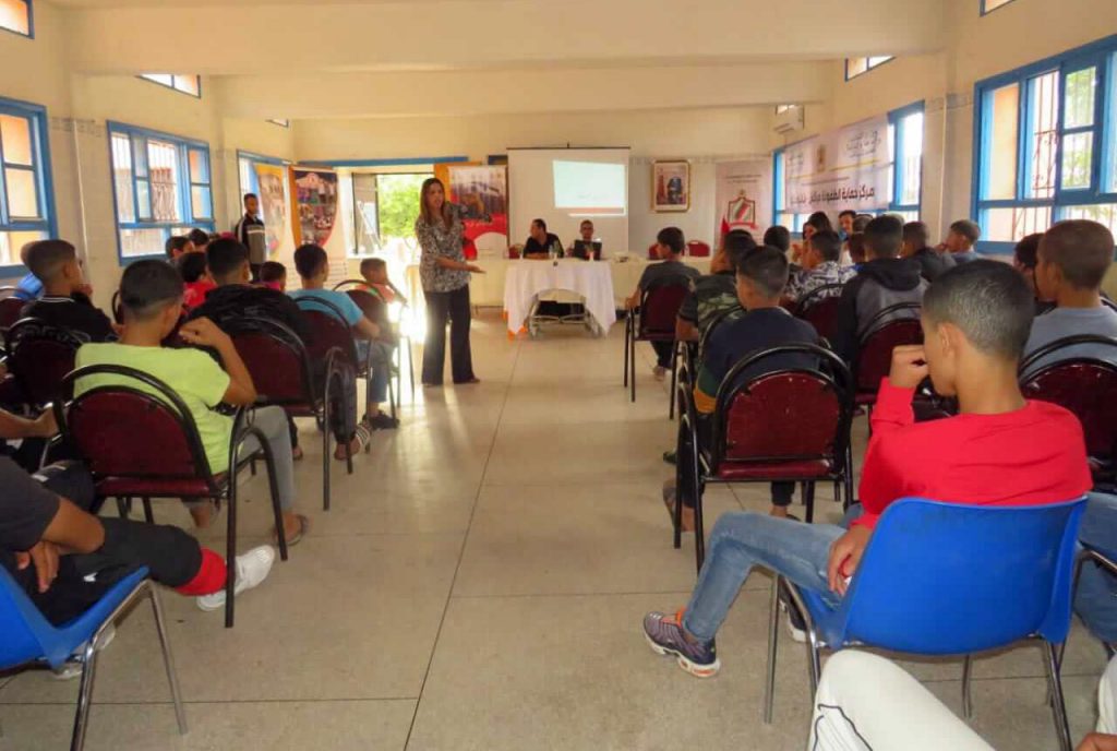 مراكش : أزيد من 1700 تلميذ وتلميذة استفادوا من حملات التحسيس بمخاطر الإدمان