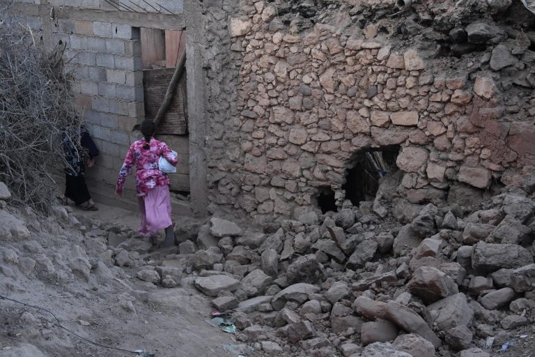 مراكش : إحداث مستودع مركزي لتنظيم عملية إيصال المساعدات لضحايا زلزال الحوز