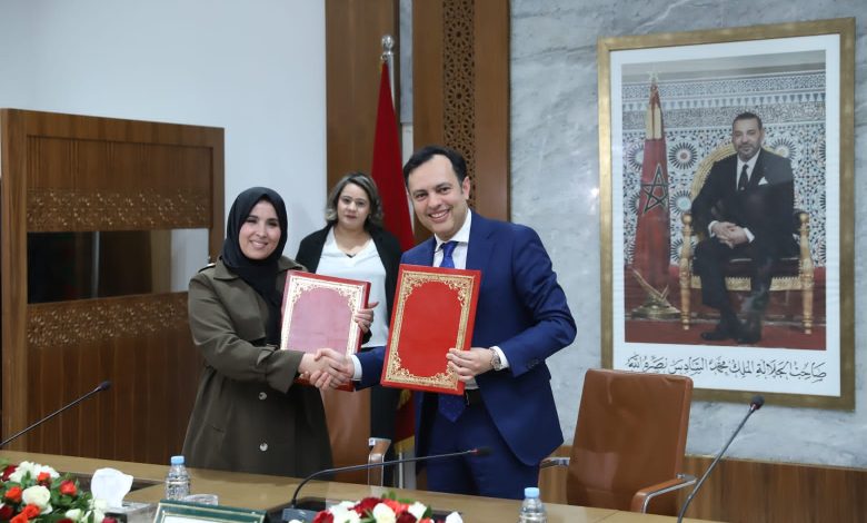 مراكش.. التوقيع على اتفاقيات شراكة لمحاربة تشغيل الأطفال وحماية حقوق المرأة في العمل مراكش.. التوقيع على اتفاقيات شراكة لمحاربة تشغيل الأطفال وحماية حقوق المرأة في العمل