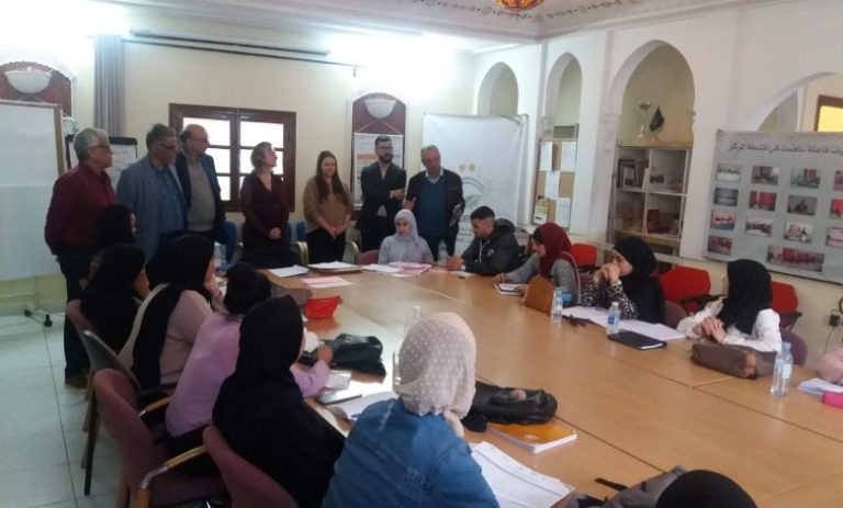 مراكش : توقيع اتفاقية تعاون تروم تكوين 20 شابة بالوسطين القروي والحضري في مجال المساعدة الطبية
