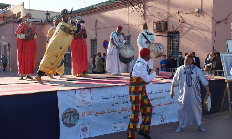 مراكش: رواد الحلقة يستأنفون أنشطتهم ويعيدون الحياة لساحة جامع الفنا تراثا شفهيا لاماديا للإنسانية