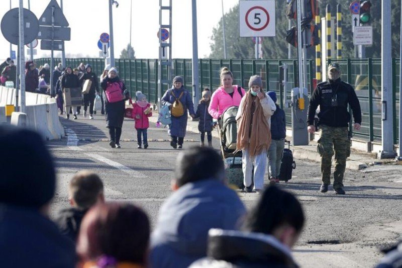 مغاربة أوكرانيا يروون لـ"الصحراء المغربية" رحلتهم إلى المعابر الحدودية