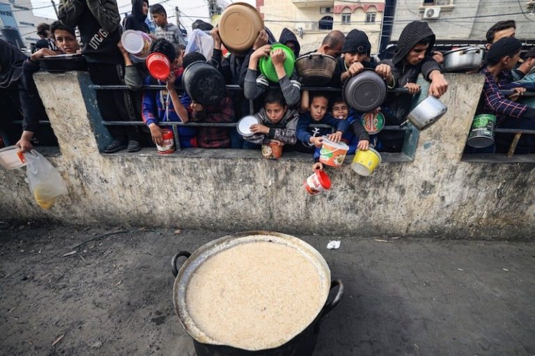 منظمة الصحة: سكان غزة يواجهون خطر الجوع