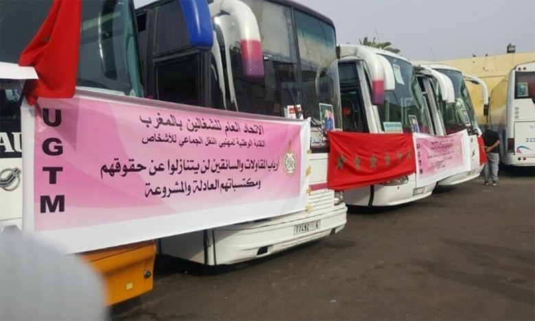 مهينو النقل الطرقي يعلقون إضرابهم الوطني تجاوبا مع دعوة الحكومة