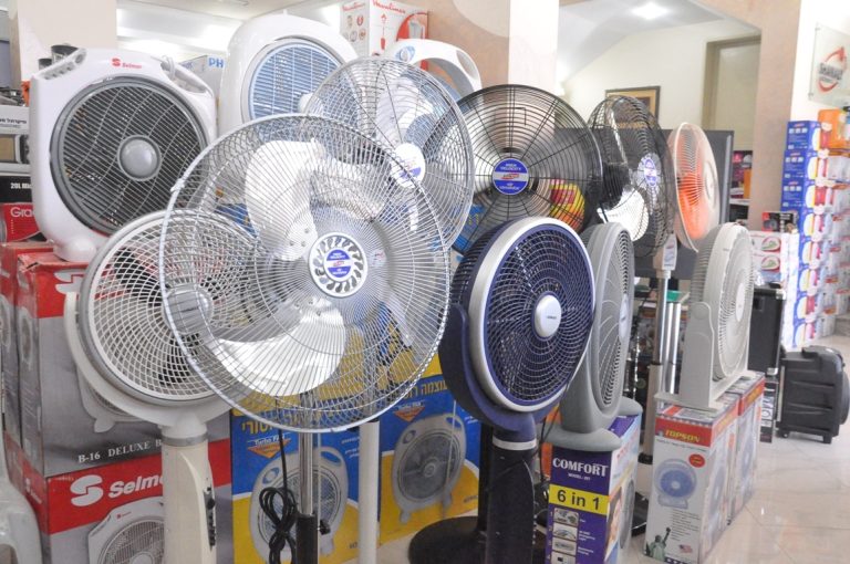 موجة الحرارة.. إقبال لافت على المكيفات الهوائية رغم ارتفاع أثمنتها بـ30 في المائة