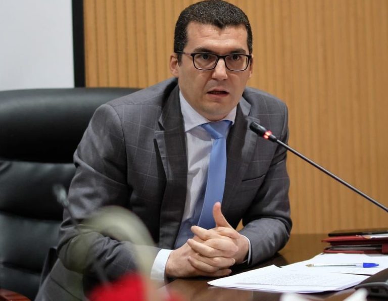 نادي القضاة يعد مذكرة حول تعديل النظام الأساسي للقضاة والمجلس الأعلى للسلطة القضائية