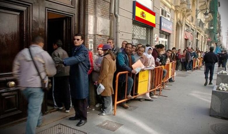 نحو 303 ألف مغربي مسجلون في الضمان الاجتماعي الإسباني عند متم يوليوز