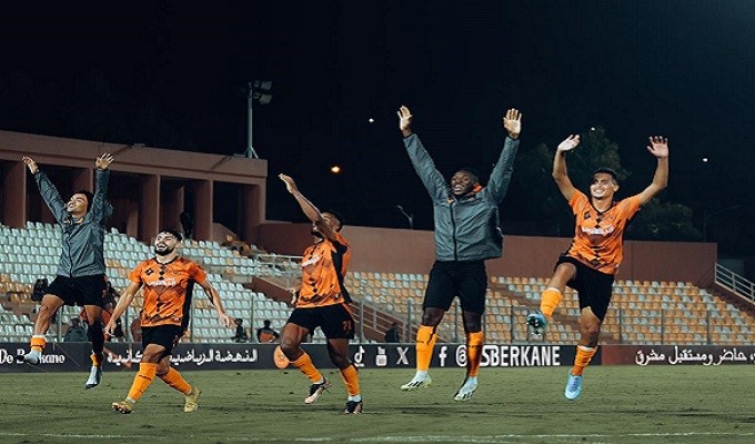 نهضة بركان ينفرد بصدارة الدرجة الأولى