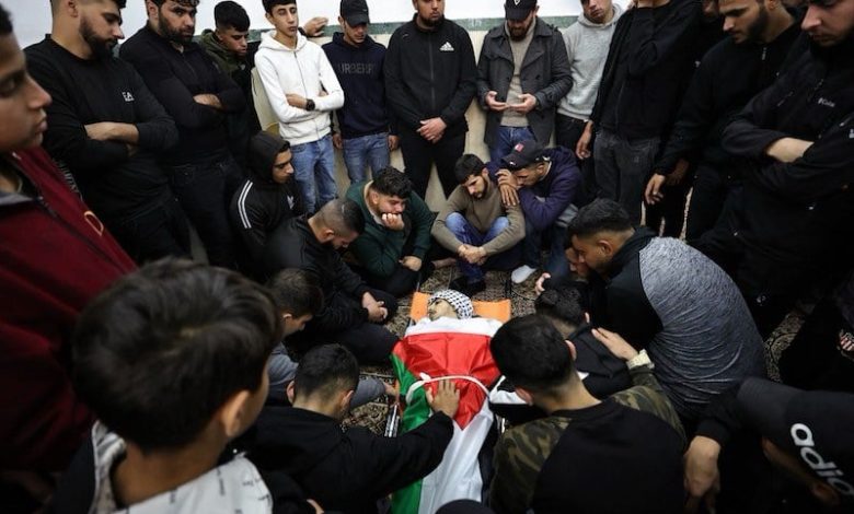 وزارة الصحة في غزة: 18 ألف شهيد منذ 7 أكتوبر وزارة الصحة في غزة: 18 ألف شهيد منذ 7 أكتوبر