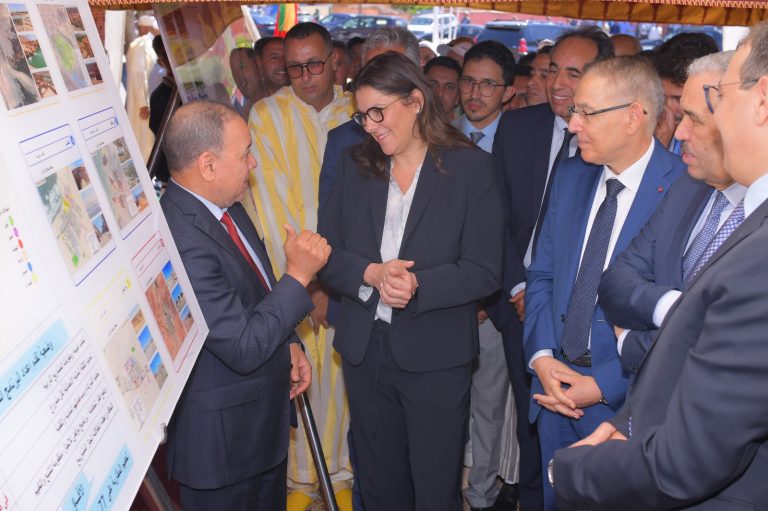 وزيرة إعداد التراب تؤكد بلورة خريطة وطنية تغطي 542 مركزا قرويا صاعدا بناء على معايير ومؤشرات إحصائية