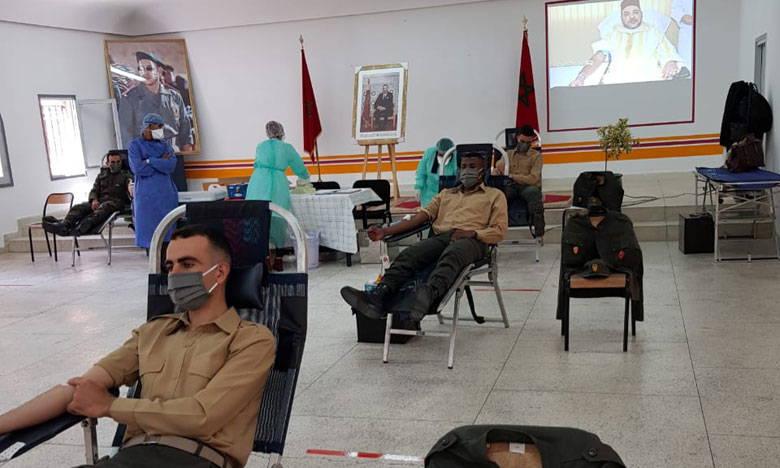 أسرة القوات المساعدة بعمالة مراكش تنخرط في حملة تضامنية للتبرع بالدم