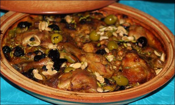 طاجين بالدجاج أكلة مغربية