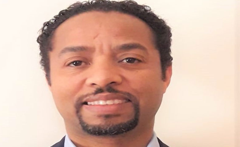 البروفيسور بادو : اللقاح هو الوسيلة الوحيدة الفعالة ضد الفيروس من أجل الرجوع وبحذر إلى حياة شبه عادية