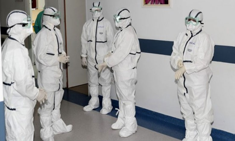 الجامعة الوطنية للصحة تطالب بالتصريح بعدد الأطر الصحية المصابة بفيروس كورونا