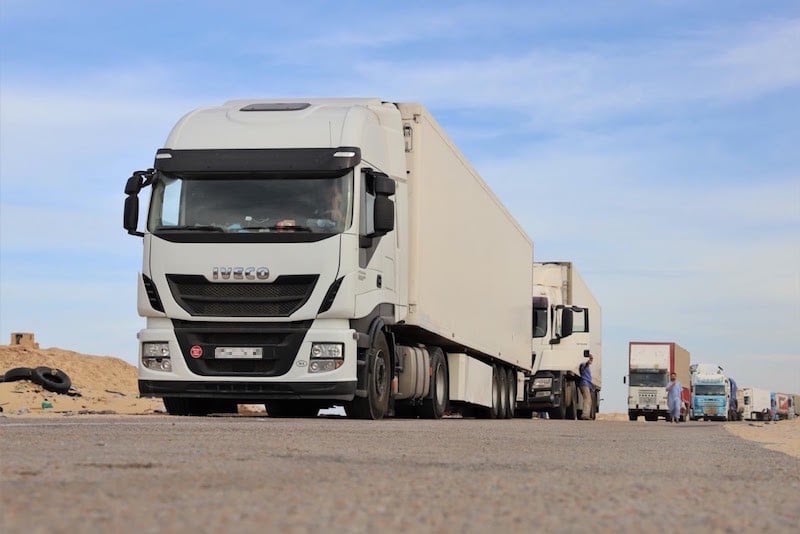 الحكومة تصرف دعم النقل بالتزامن مع دعوات إلى مراجعة