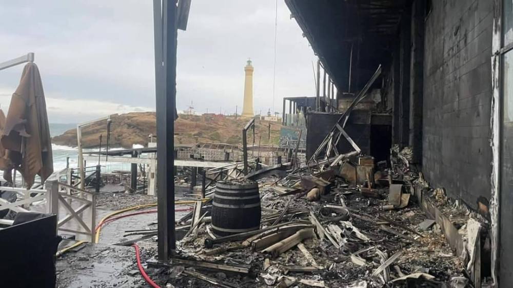 الدار البيضاء: اندلاع حريق بمجمع "لا كورنيش" دون تسجيل خسائر بشرية الدار البيضاء: اندلاع حريق بمجمع "لا كورنيش" دون تسجيل خسائر بشرية