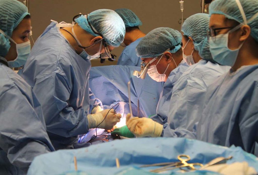 الفقيه بن صالح: نجاح عملية استبدال مفصل كوع سيدة ستينية بمفصل اصطناعي