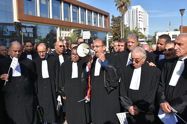 المادة 42 من مشروع قانون مهنة المفوضين القضائيين..محامو البيضاء يرفضون "المساس بالاختصاص الحصري"