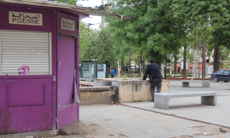 المواطنون بدأوا يستأنسون بالصيغ الالكترونية بعد إغلاق أكشاك الجرائد الورقية