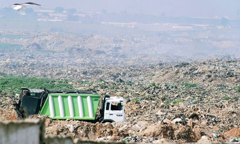 انتقاء 11 شركة للتنافس على الظفر بصفقة تدبير مطرح النفايات مديونة بالبيضاء