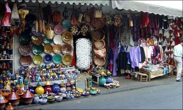 تاجر يطالب مقاطعة سيدي بليوط بأداء مقابل هدايا اقتنتها من محله